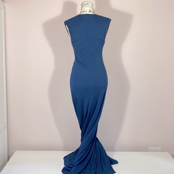 BCBGMaxAzria plunge neck maxi dress - Picture 4 of 8